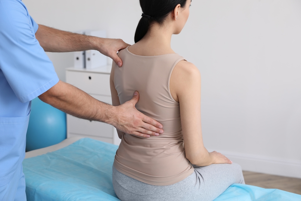 What Causes Scoliosis | Resenburg Wellness Center